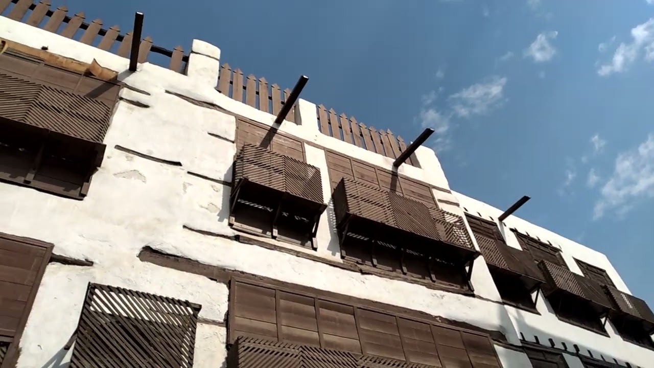 سوق العلوي الشعبي التاريخي في مدينة جدة