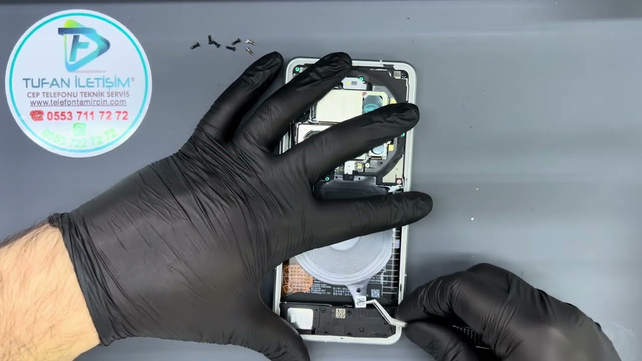 Xiaomi Mi 15 Ultra Ekran Değişimi 