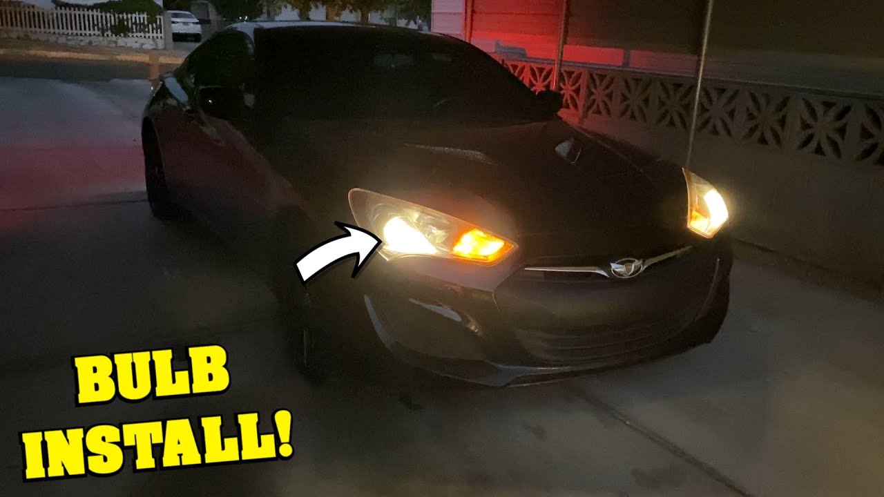 Как заменить лампы в фарах Hyundai Genesis Coupe! (ЛЕГКАЯ УСТАНОВКА)