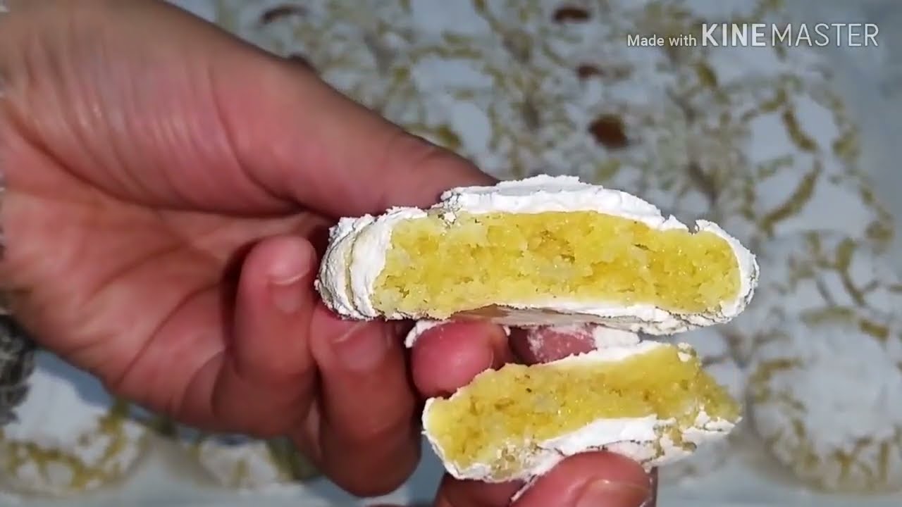 غريبة بالكوك و اللوز بمذاق الحامض معلللللللللكة مشققة و كتذوووب في الفم مع أسرار نجاحها