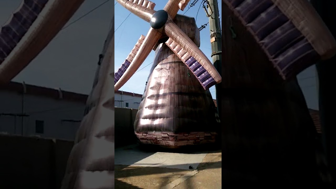 Giant inflatable advertising windmill