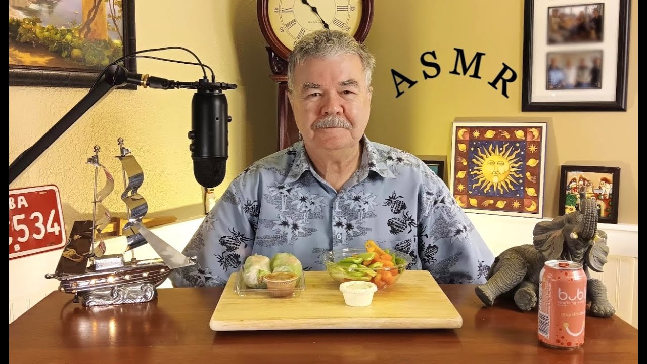 ASMR ШЕПОТ: ВПЕРВЫЕ ПРОБУЮ ТАЙСКИЙ ИМБИРНЫЙ РОЛЛ С ОВОЩНЫМ АССОРТИ