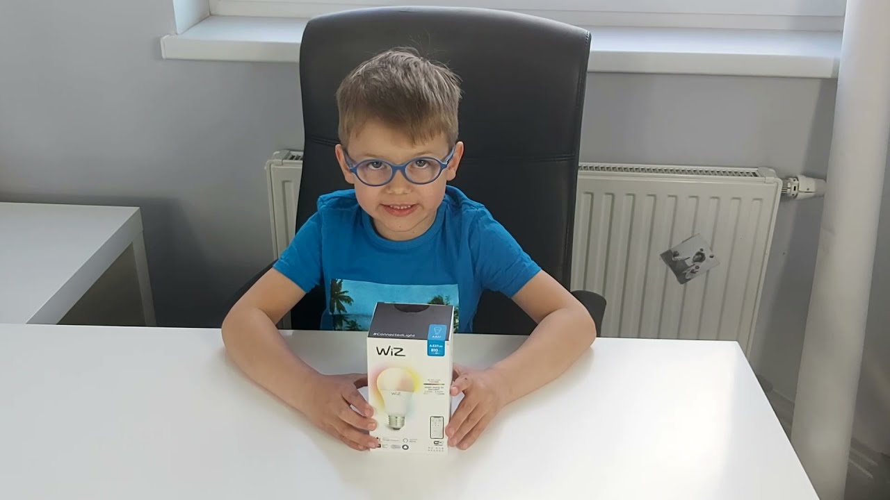 Laboratorium Małego Robotyka | Inteligentna żar&oacute;wka LED WIZ E27 WiFi | Projekt 7