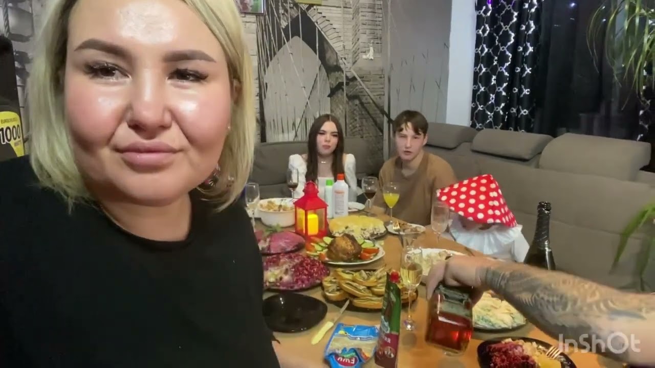 Быстрее дарите мне подарки🎁 надоели уже🤣