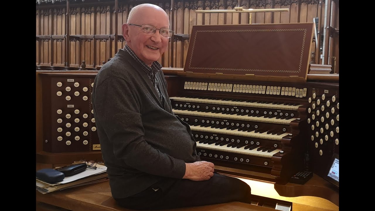 Trumpet Minuet.. No. 1 from Six Short Preludes and Postludes, Set 1.   Bramwell Bourne