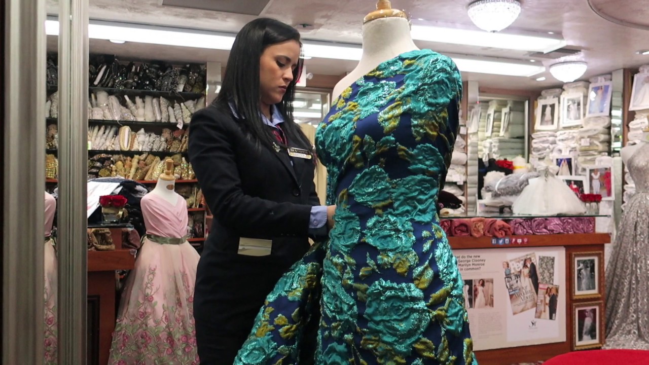 Mannequin Monday: Floral Brocade