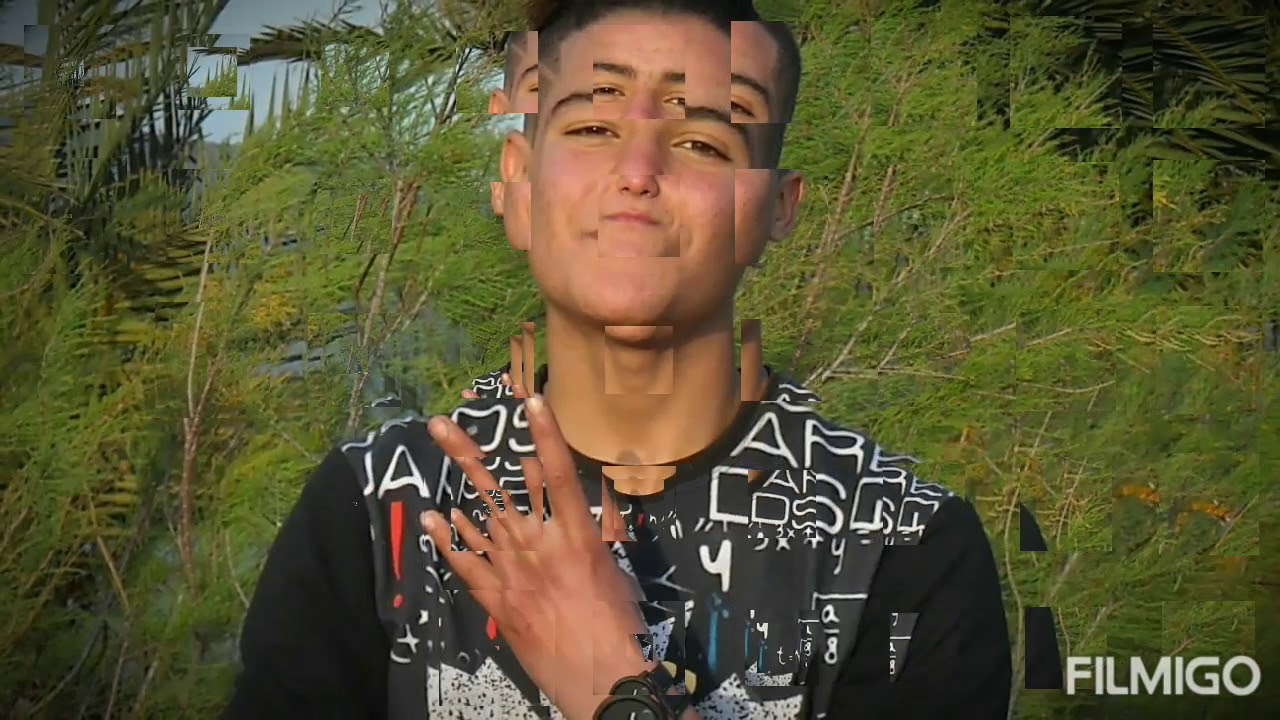 Lacoste (hezdoni) rap tenisien
