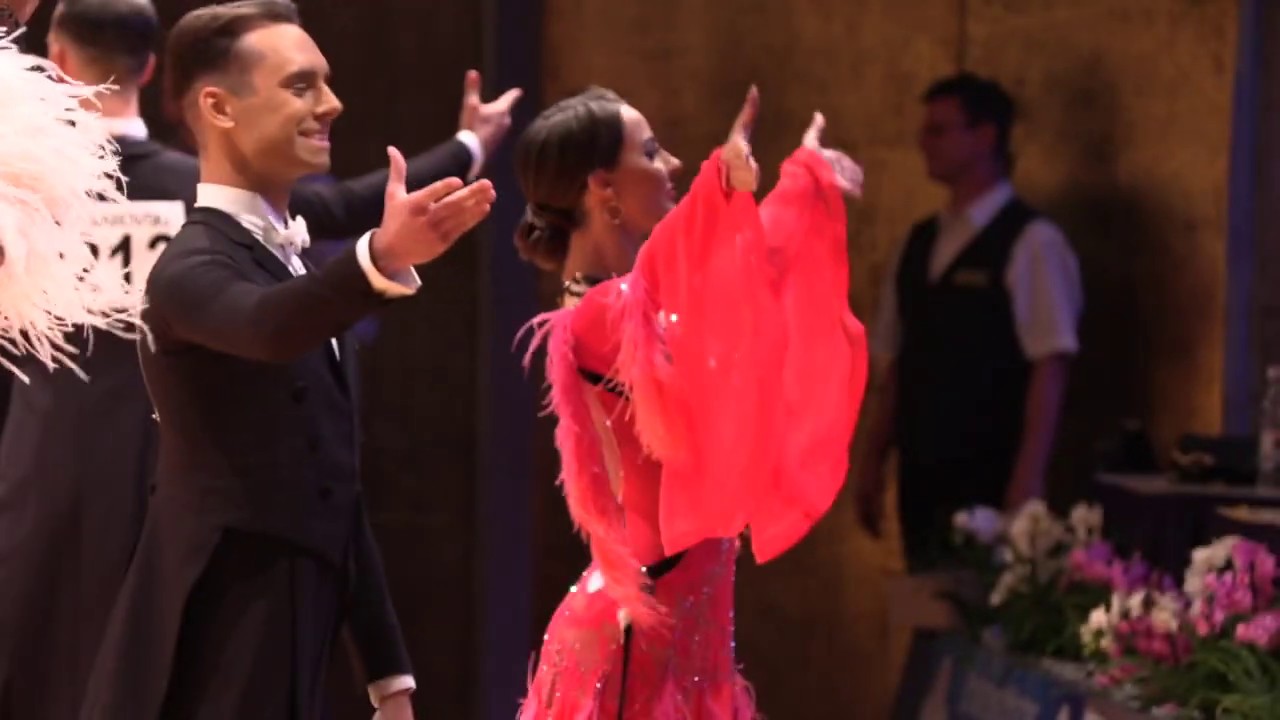 Mateusz Brzozowski - Justyna Mozdzonek POL | English Waltz | WDSF GrandSlam Standard | GOC 2019