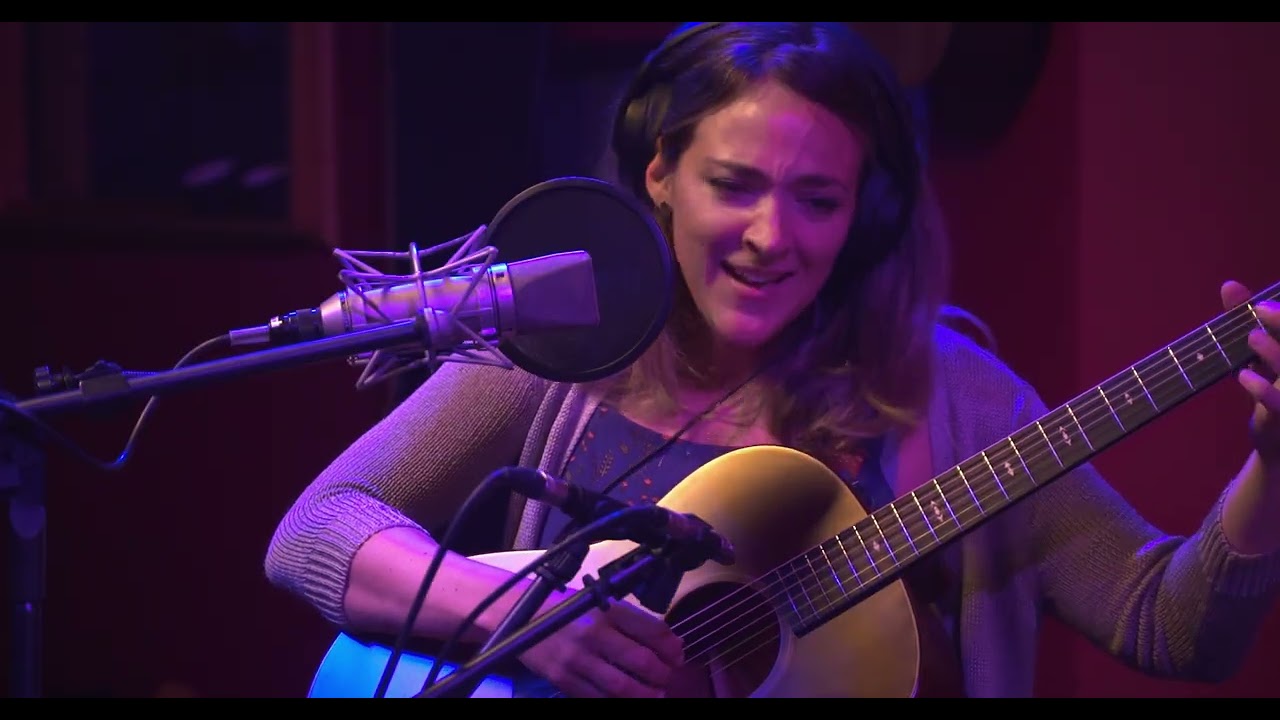 Pathways - Becca Stevens & The Secret Trio (Ismail Lumanovski, Tamer Pinarbasi, Ara Dinkjian)