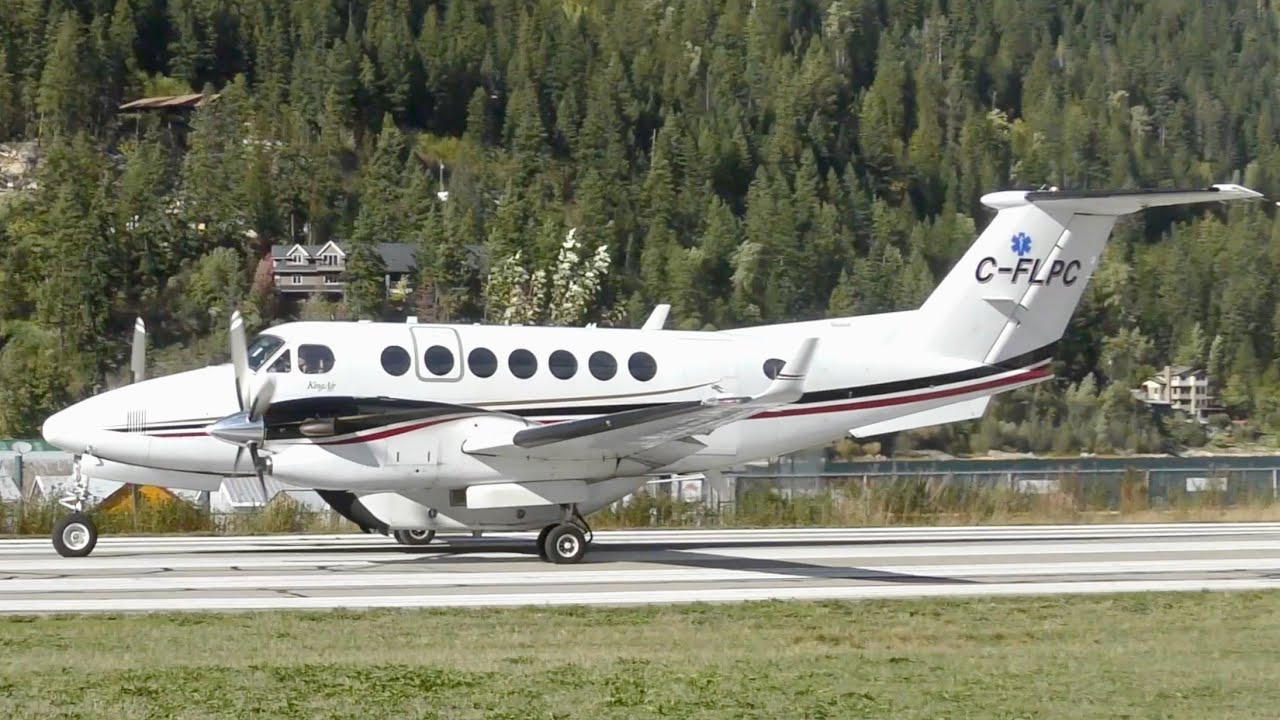 Beech 300 Super King Air 350 Takeoff