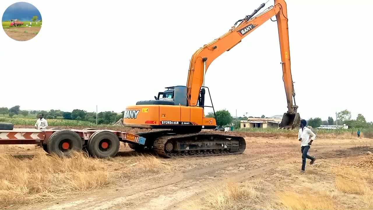 Loding by long bum Arthmuvars mastion in truck ।।।। कसे चडवतात poklend ट्रक मधे