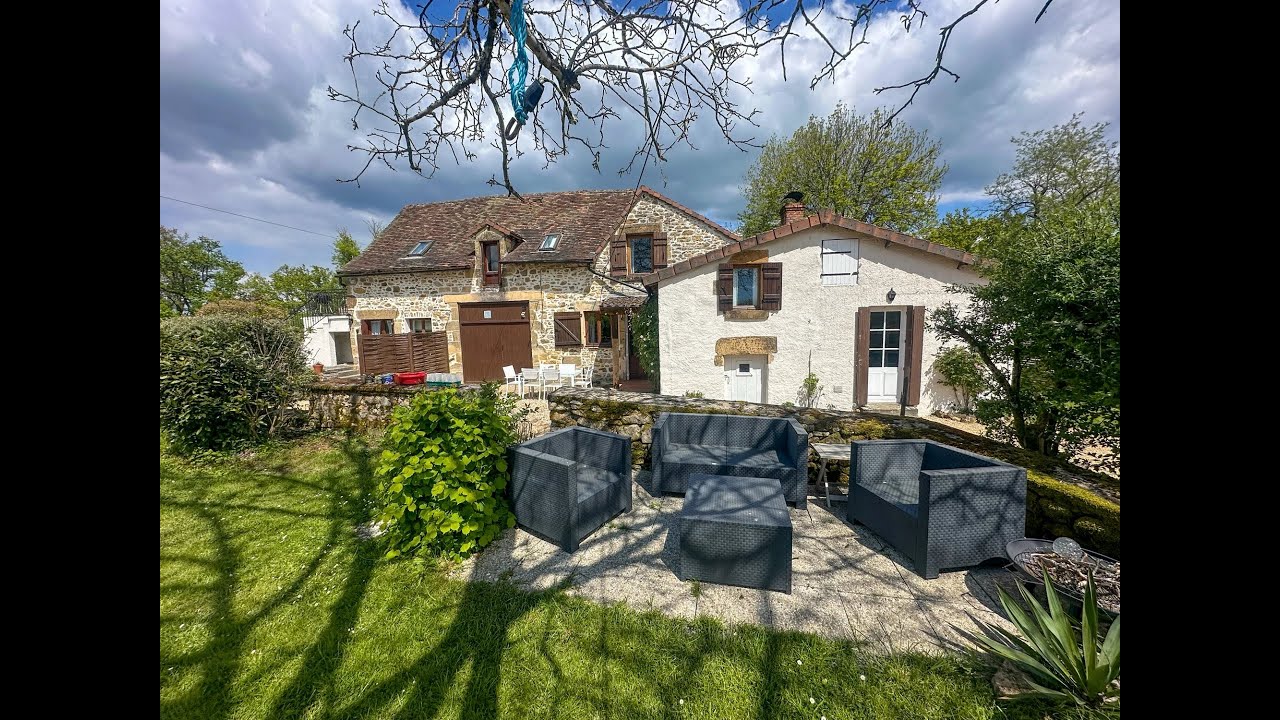 Pretty stone house with 2 gites for sale in the Dordogne, France - Ref. BVI75255