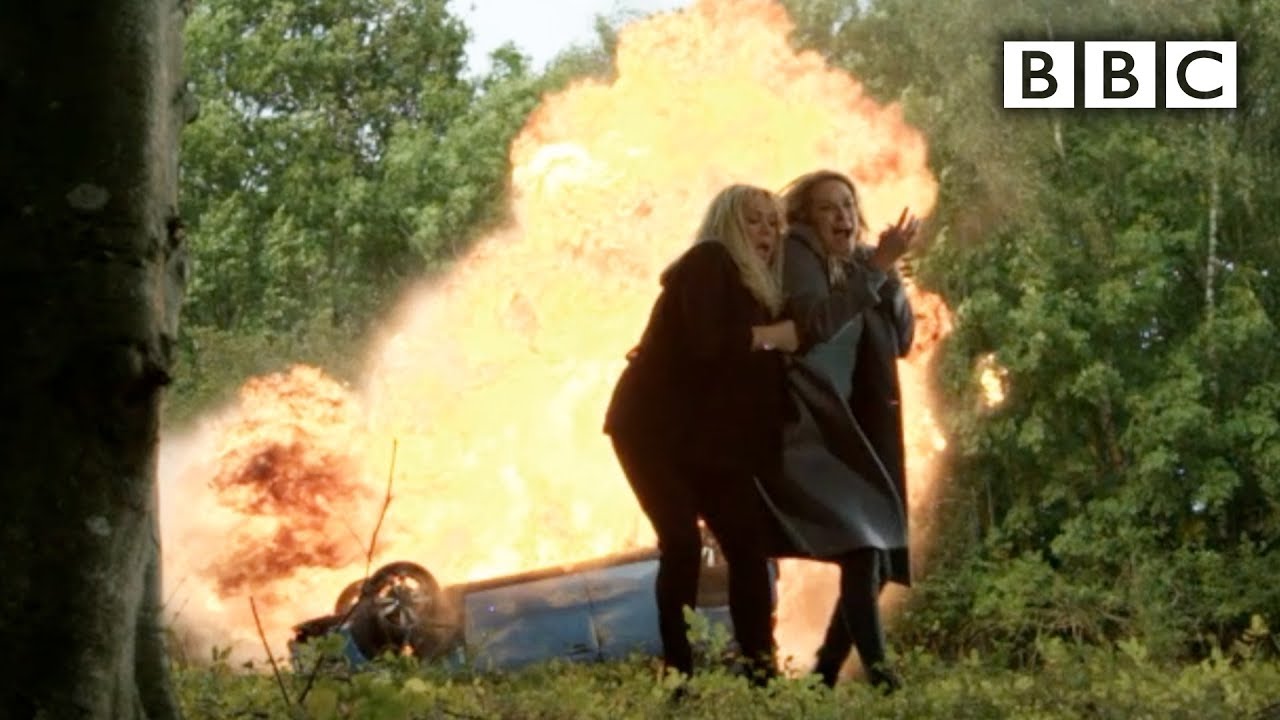 EastEnders fave Mel Owen dies in high speed collision horror - BBC