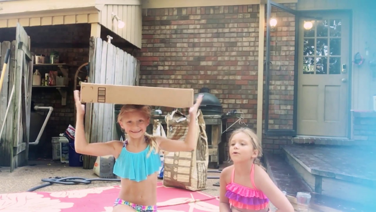 Opening fin fun mermaid tale