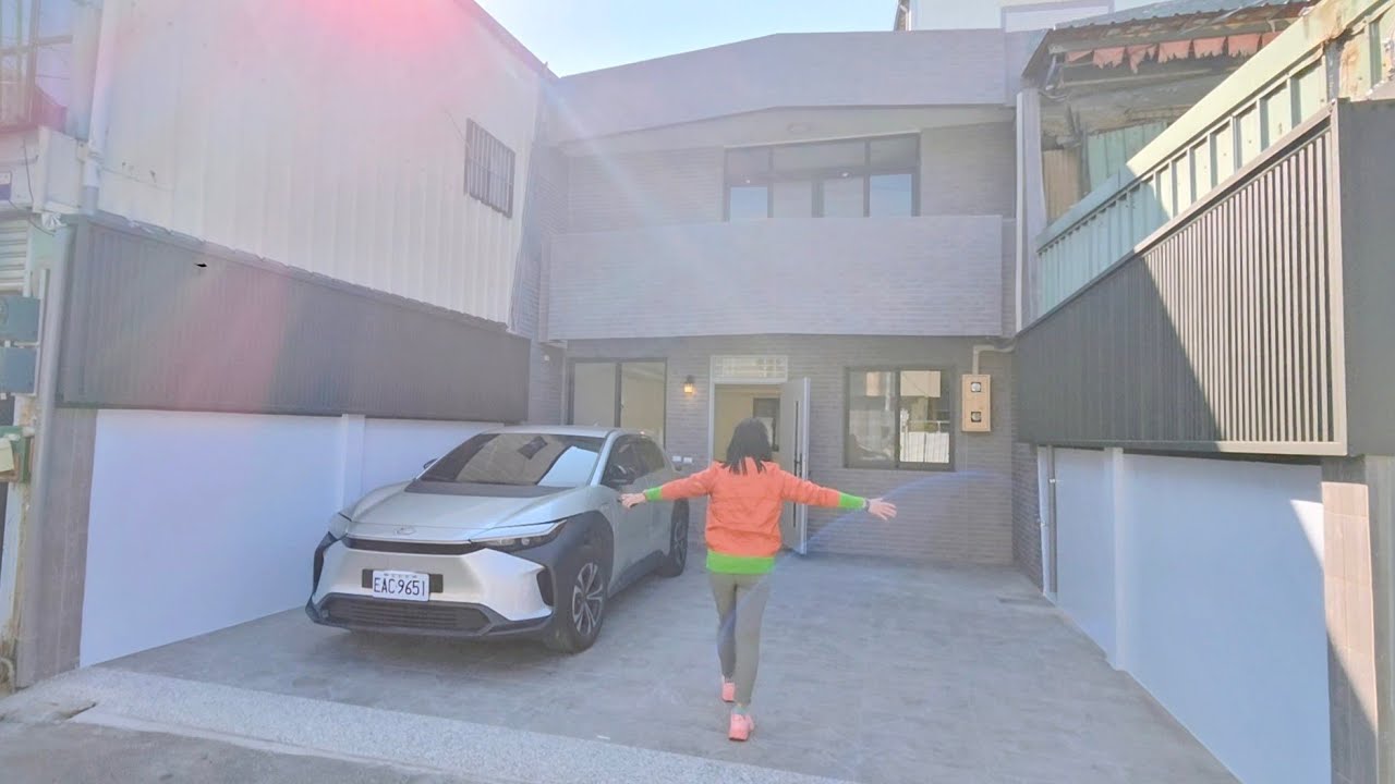 ❤️出去就是7-11了！8米路旁（車庫超深+可停雙車超級7米大面寬43大地坪可雙孝親房2層樓完全免整理多房透天別墅台中太平近勤益科大國軍台中總醫院樹孝商圈總價1788萬0977188512傅晏棠房地產