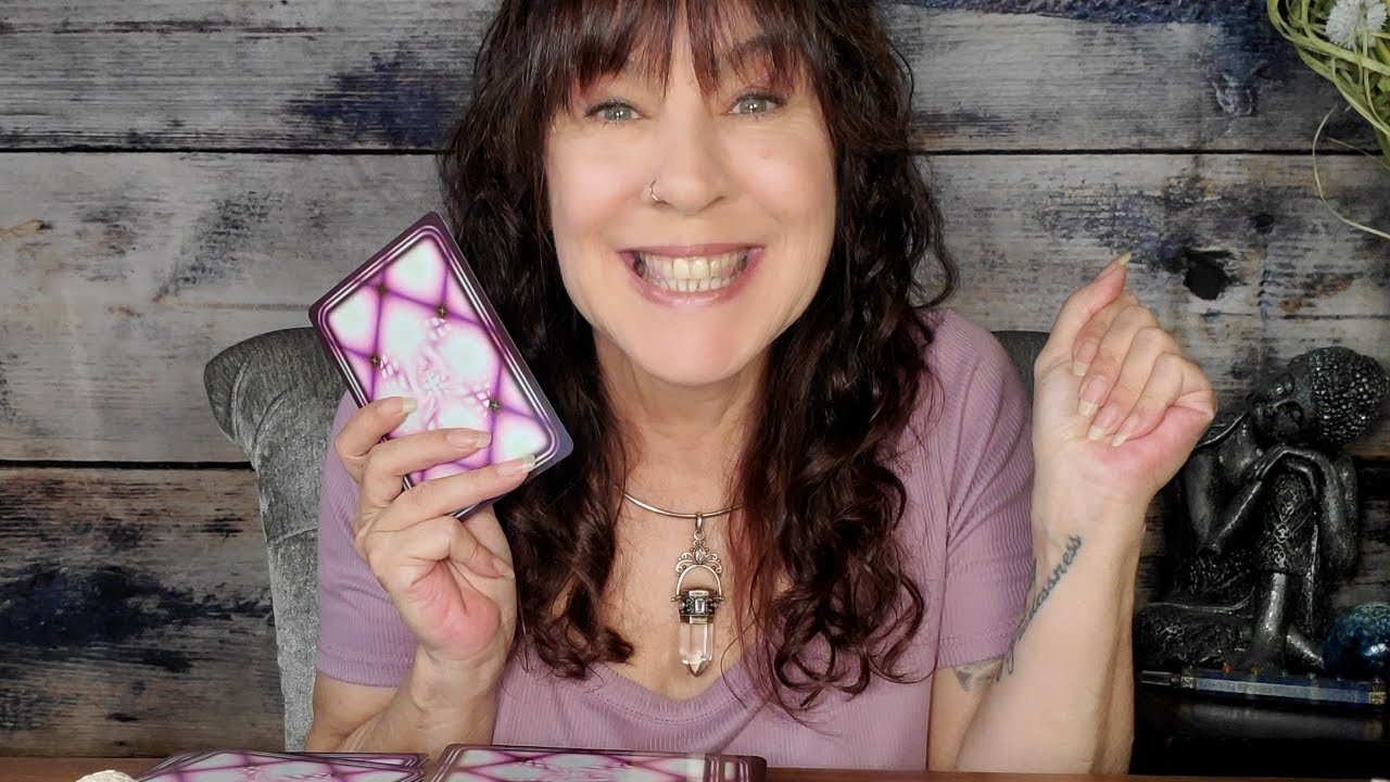 ✨ Your Spirit Guides Sent A BRILLIANT Message For YOU ! ✨ Pick a Card