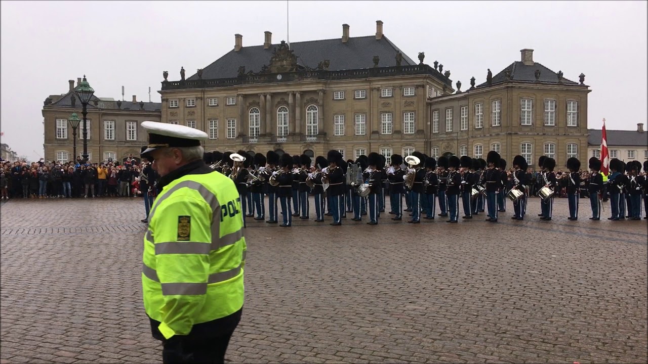 Livgarden i blå uniform Nytår 2017