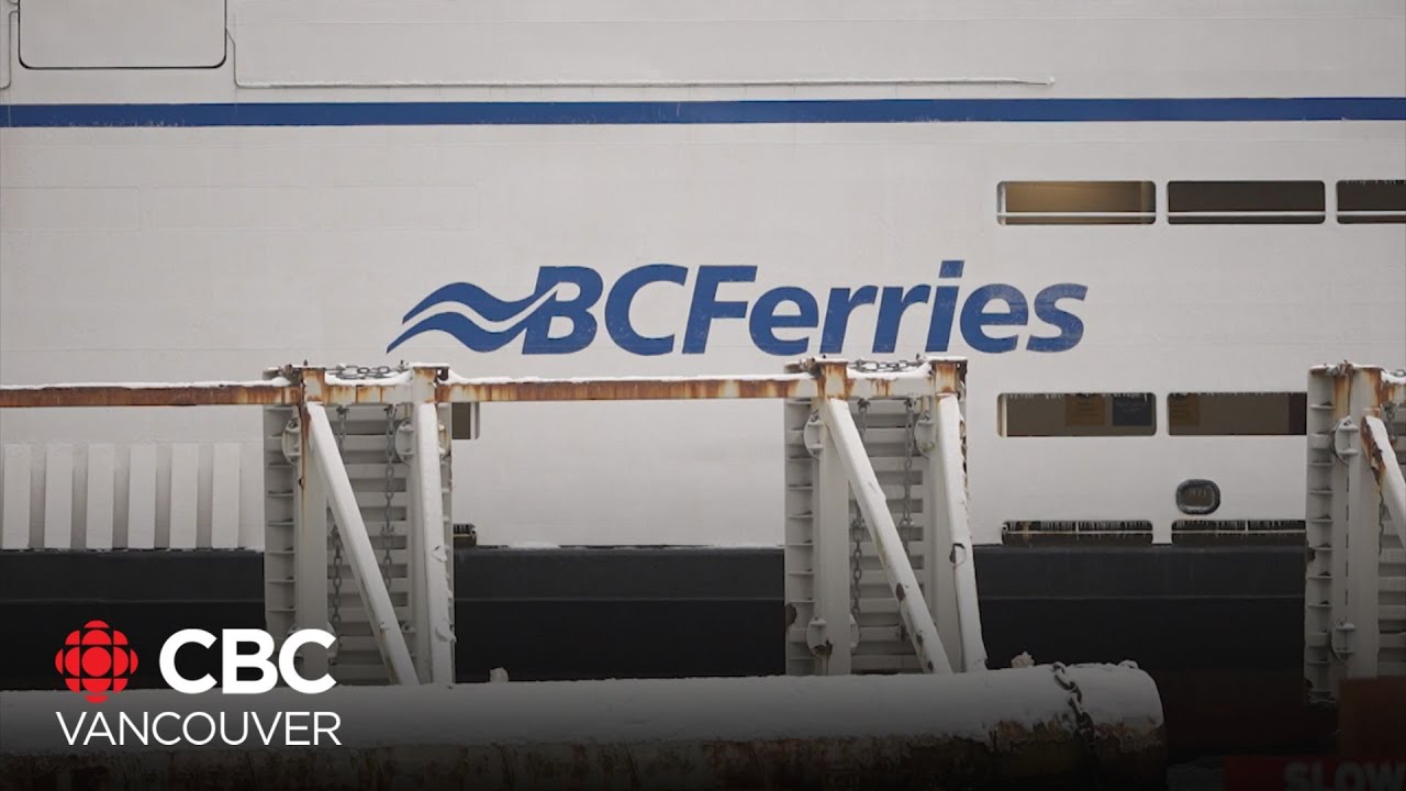 Boaters demand answers after Bowen Island Ferry hits moored ships