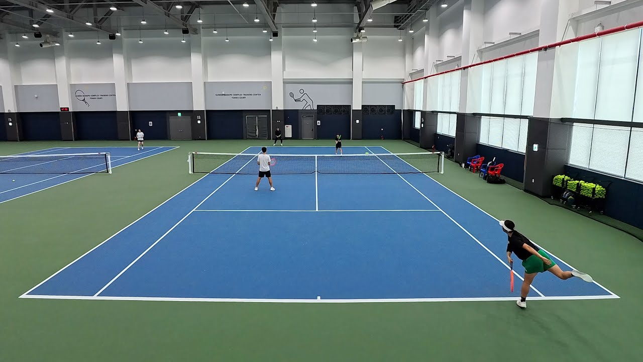 2년 테린이 - 비가 와서☔️급 실내 테니스 🏠🎾 (2)
