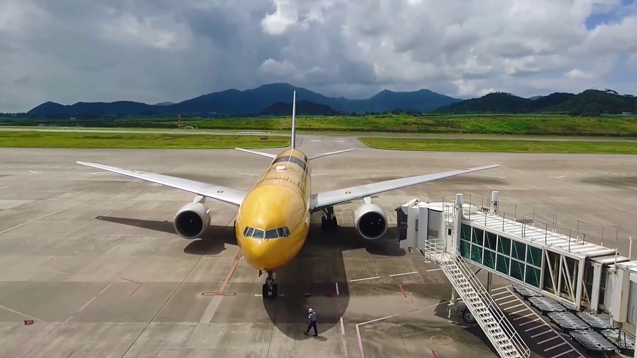 ANA Boeing777-281ER JA743A arriving at New Ishigaki Airport(ISG/ROIG)