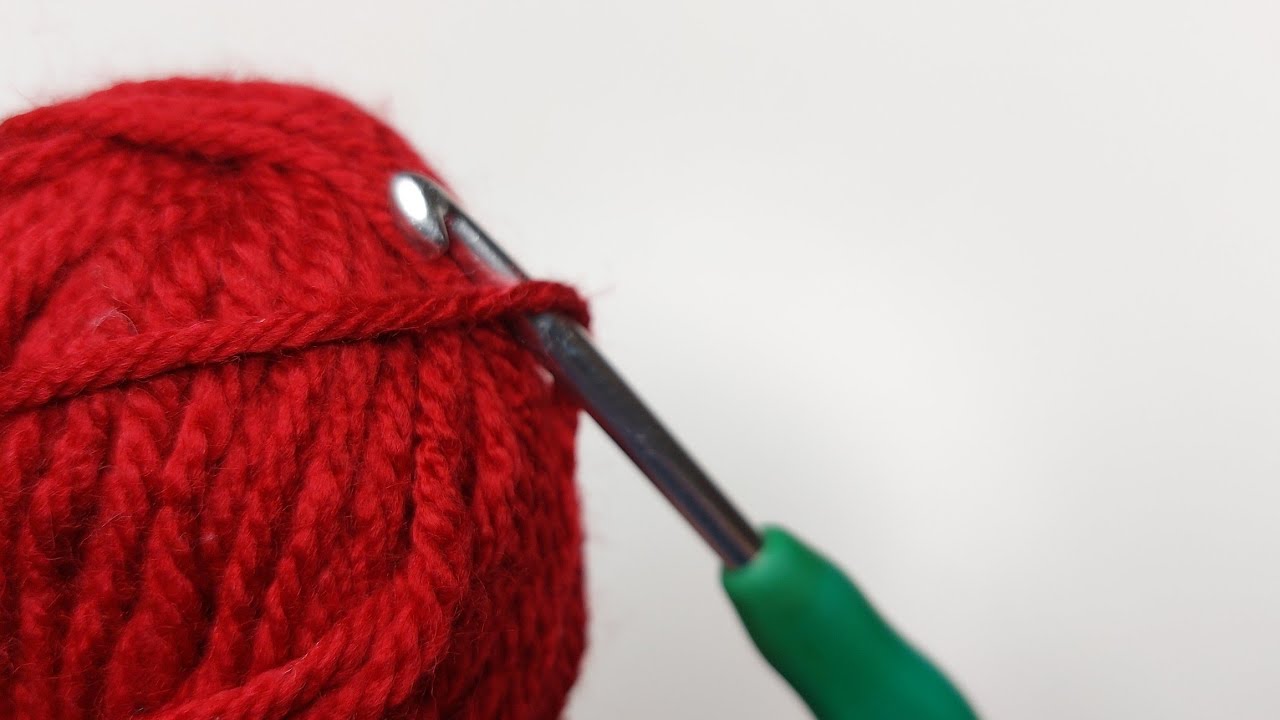 Crochet for Begnnier, easy and simple step by step tutorials. Best way to start learning new pattern