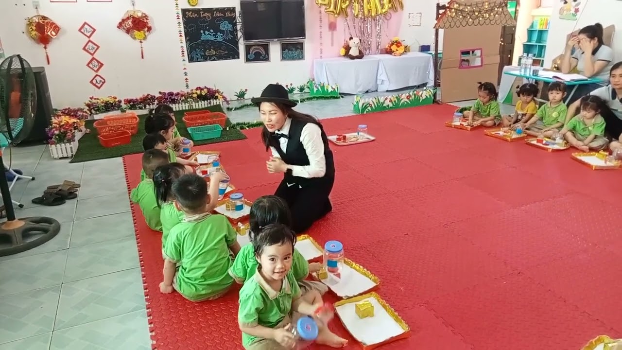 Tiết dạy xuất sắc: So sánh to hơn nhỏ hơn. lớp 3T C, cô Ngọc Ánh thực hiện