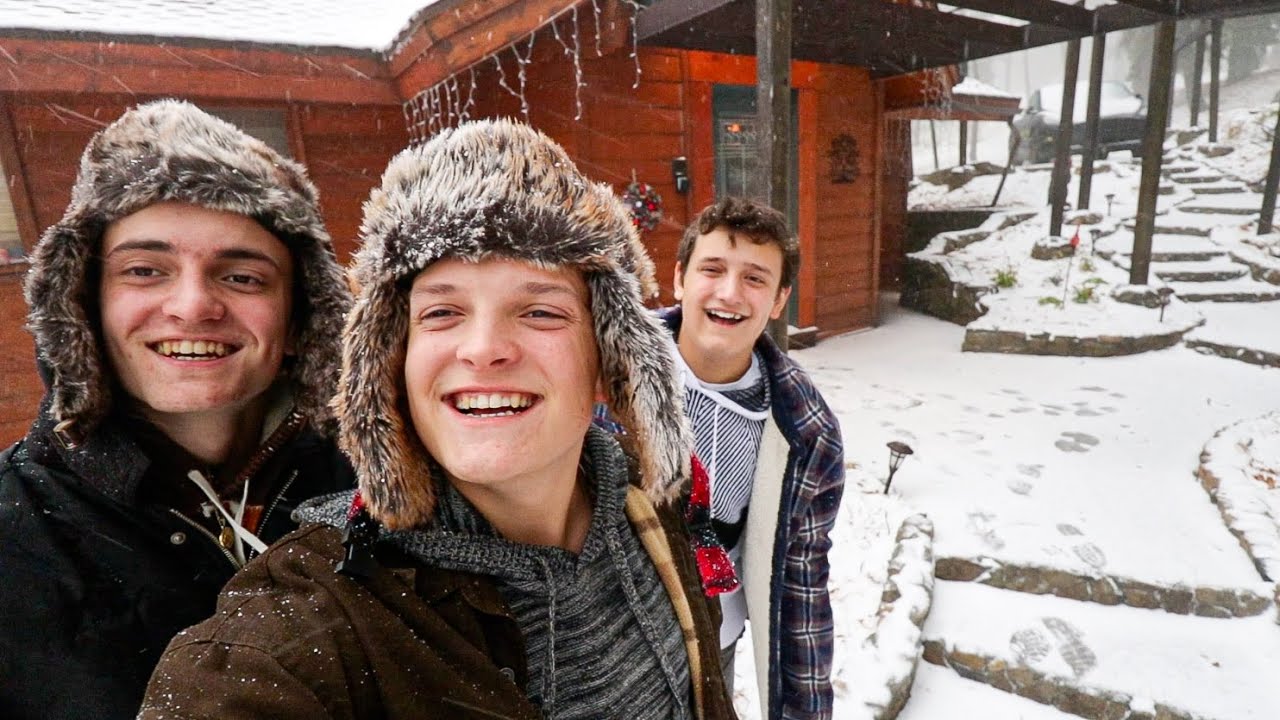 Stuck in our Cabin All Day  *SNOW STORM*