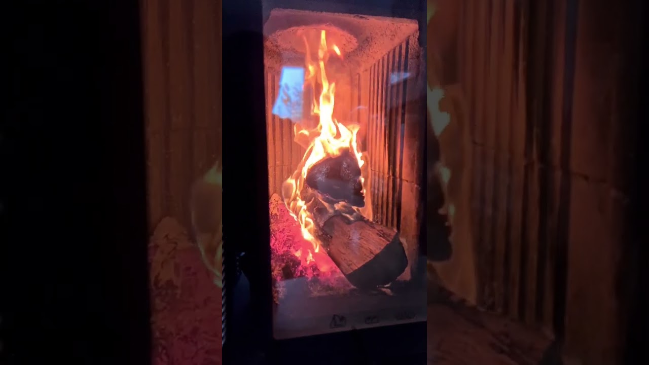 Горение в печной топке Brunner HKD 6.1. 