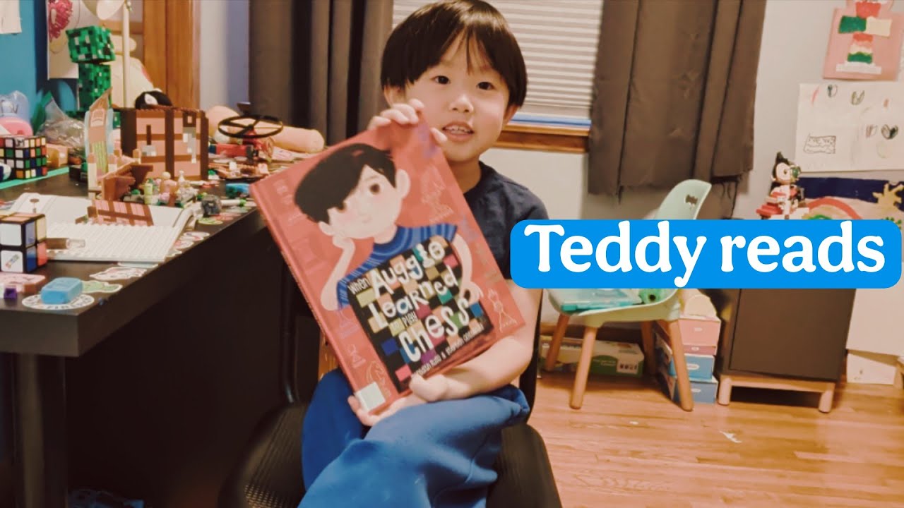 Teddy reads: Auggie learns to play chess by Meredith Rusu