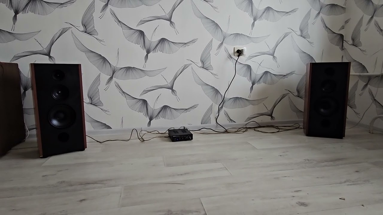Колонки трехполосные, код 89139141