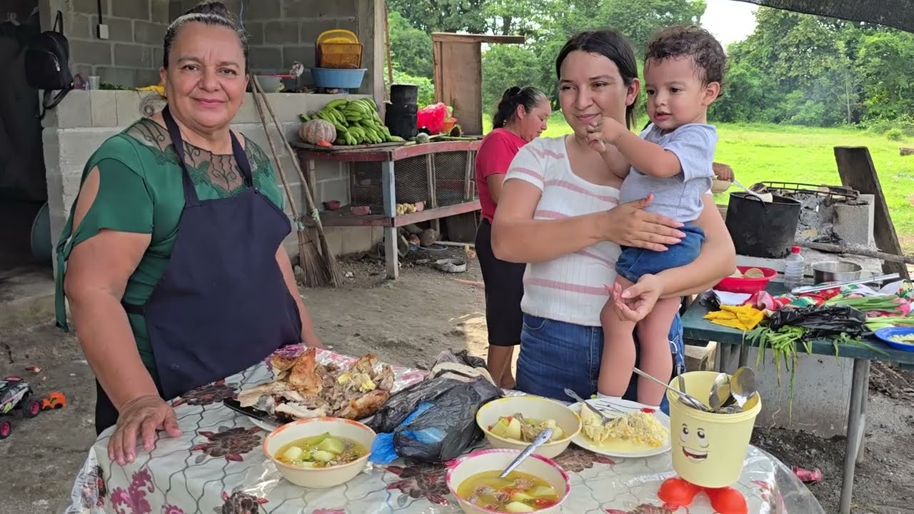 ¡Ay Padre! EL PANZÓN SE TRAGÓ LA GALLINA ENTERA, Este si se Arta