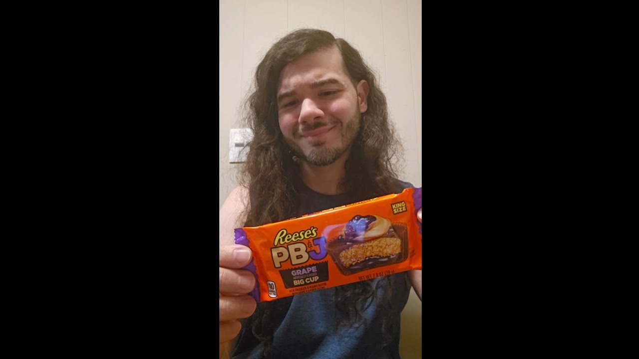 Reese's NEW Grape 🍇 PB & J Big Cup Review!