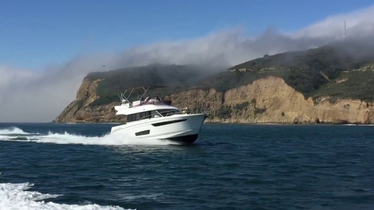The New 2017 Jeanneau Velasco 43f Walk Through By: Ian Van Tuyl