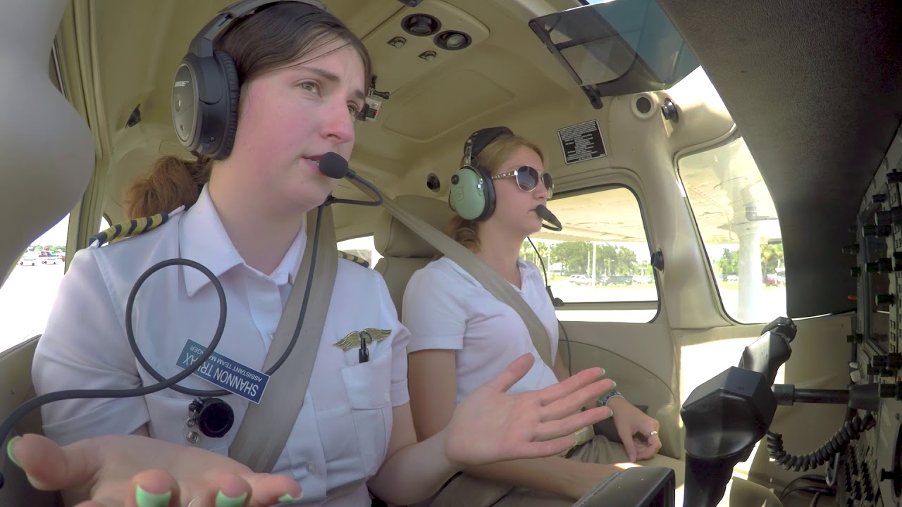 Epic Flight Academy | How To Set Up For A Power Off Stall