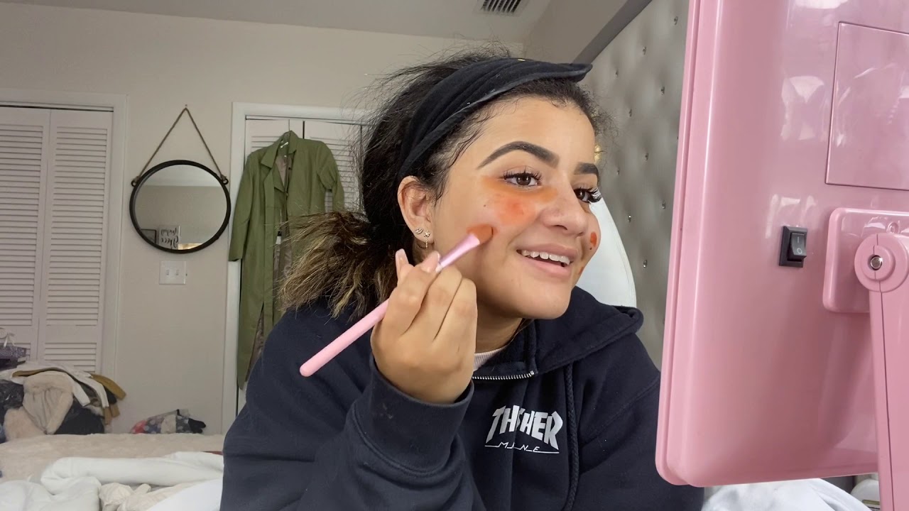 MAQUILLAJE DE FIESTA Y UNA NOCHE ESPECIAL