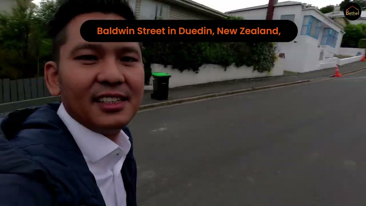 Touch Down to the Dunedine | The World's Steepest Street #dunedinnewzealand #travel #newzealandcity