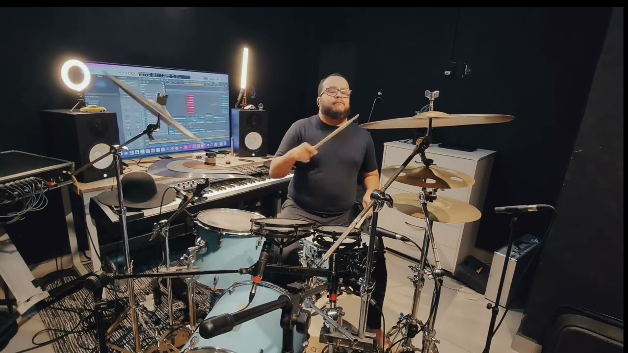 Posso até não te dar flores - Lipe lucena ( Drum cover )