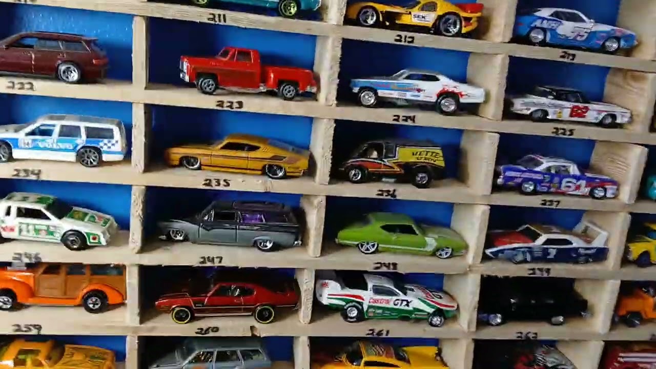 Hot Wheels: Самые уникальные гонки!