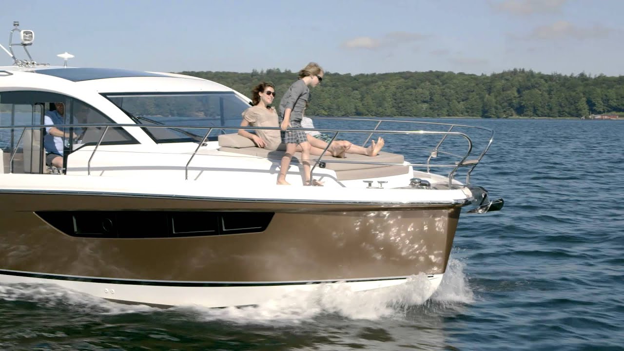 Sealine C330