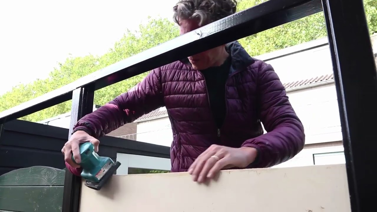 Réparer une porte en bois pourri : étape 4