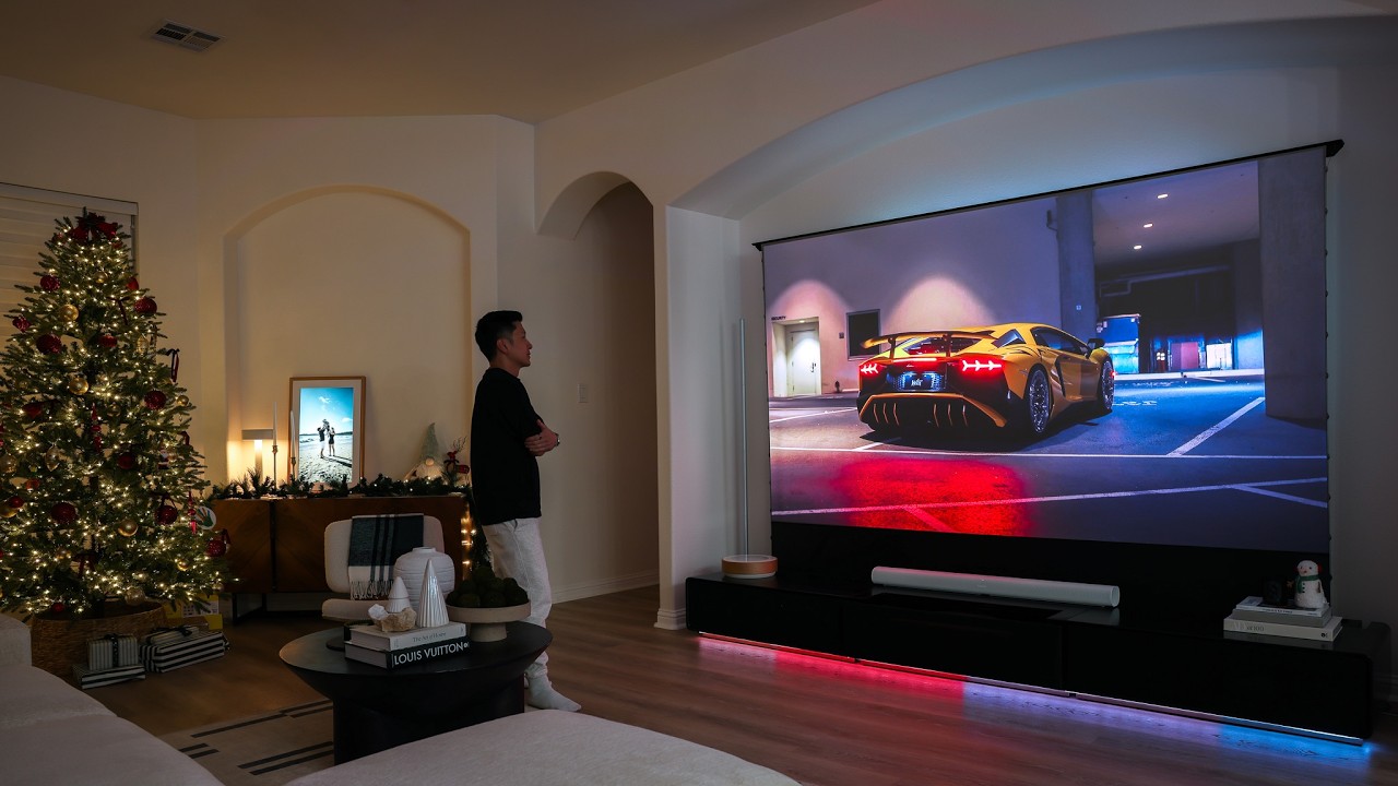 Обновленная версия Hisense L9Q: 120-дюймовый экран с моторизованным механизмом открывания тумбы.