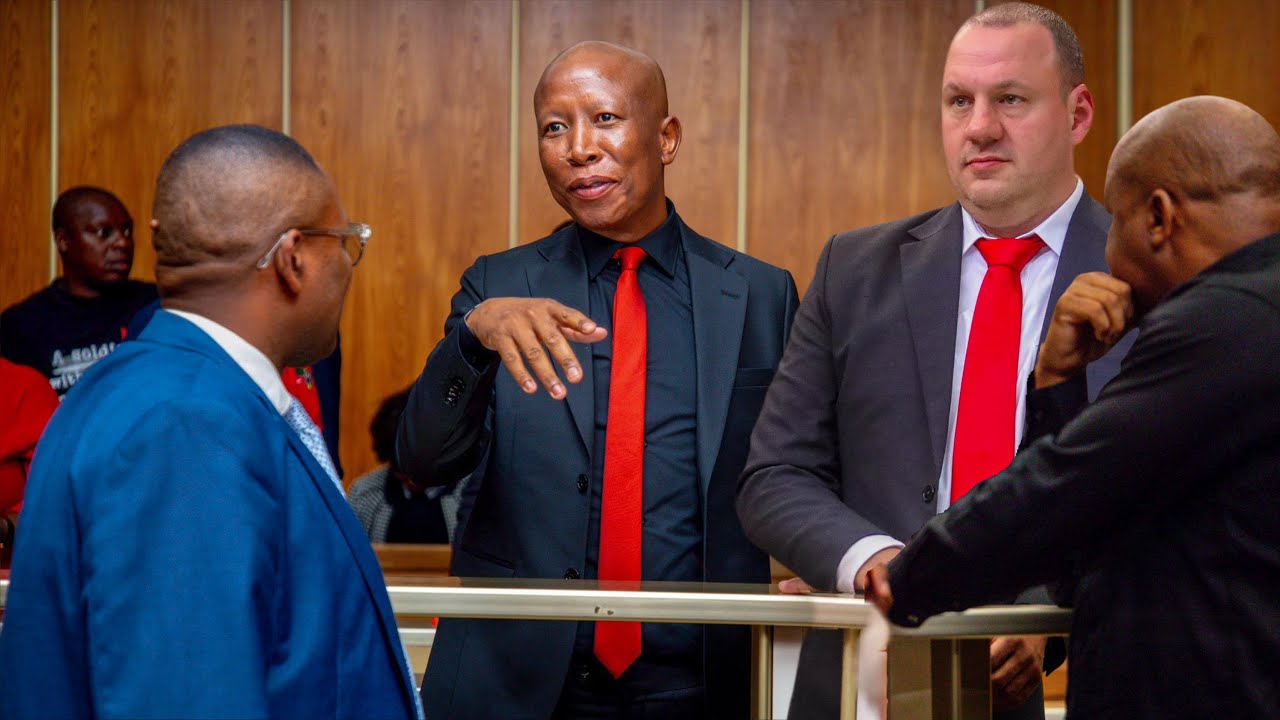 See What Happened When Julius Malema Arrived at The Court Today 