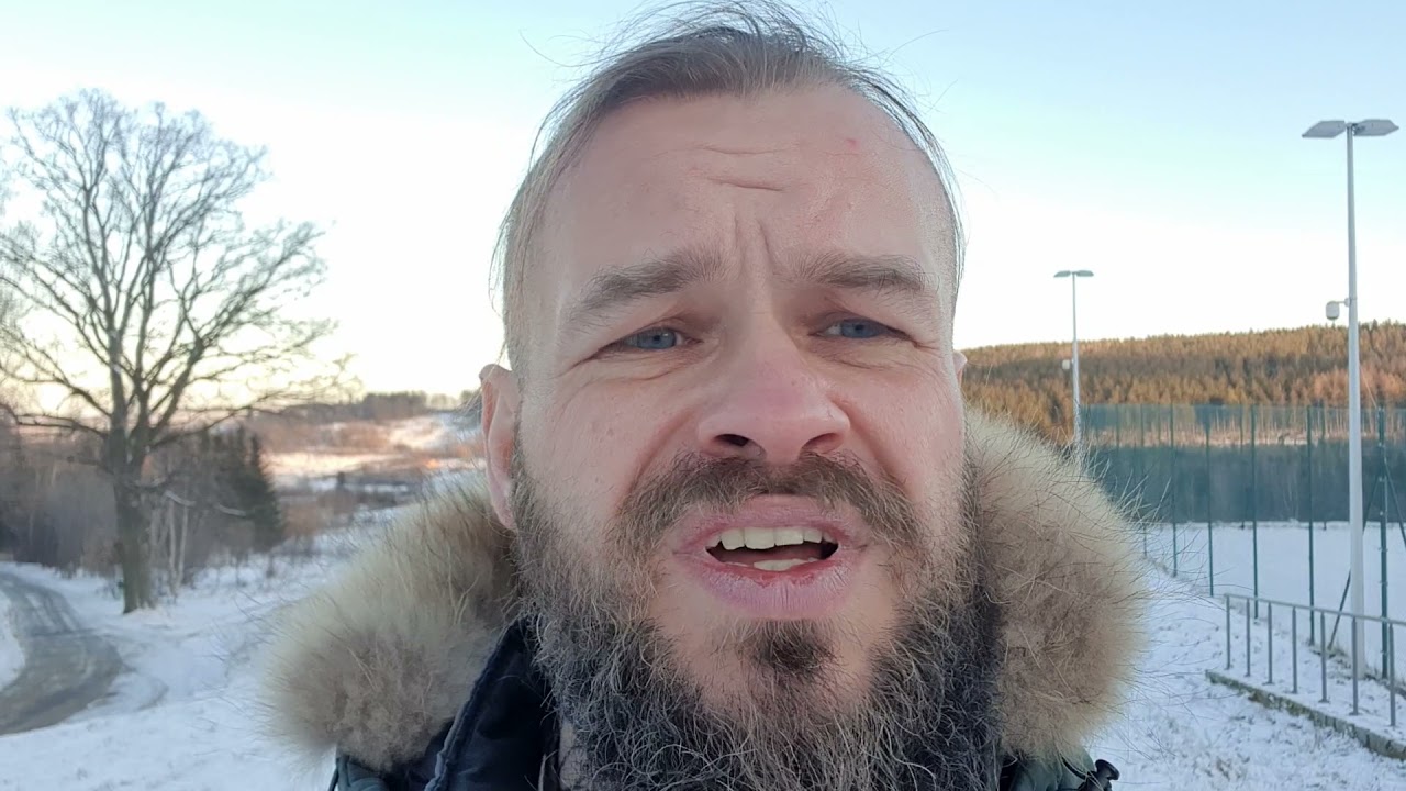 Kiedy mężczyzna kocha kobietę...