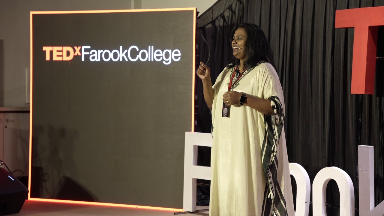 Radio jockeys as invisible social reformers | Lishna NC | TEDxFarookCollege