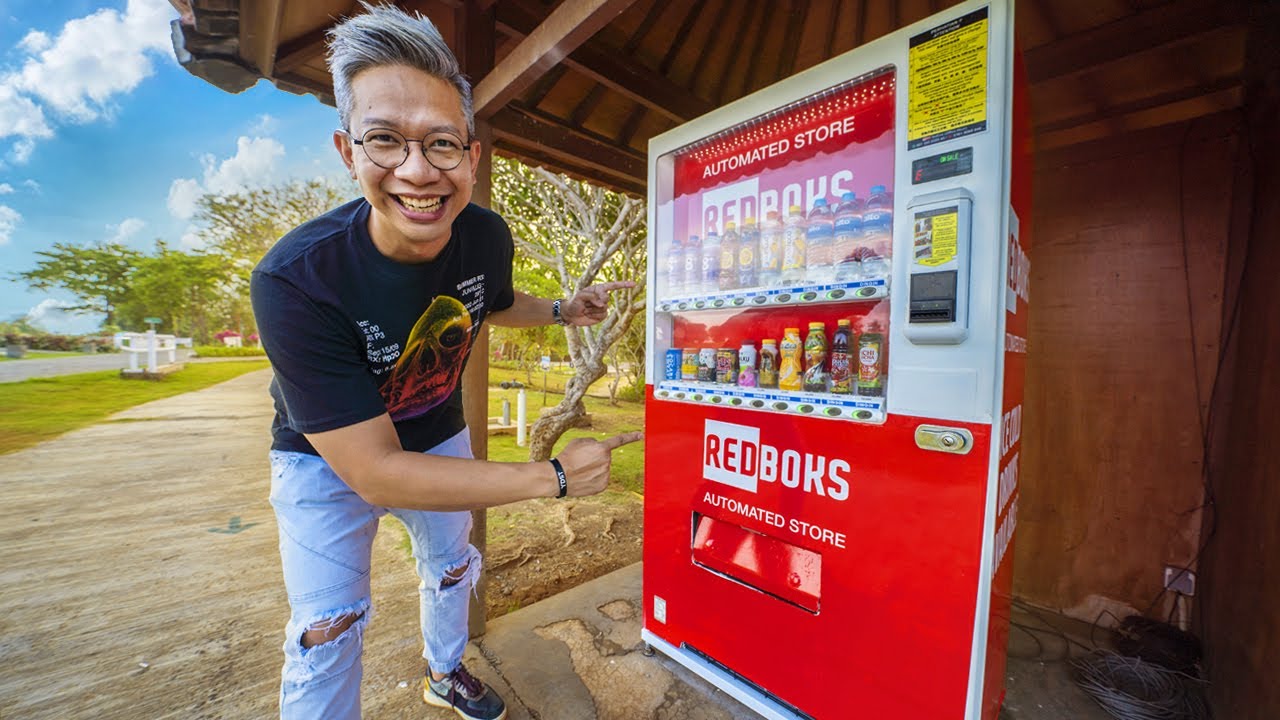 BORONG SEMUA MINUMAN DI MESIN PENJUAL OTOMATIS!!