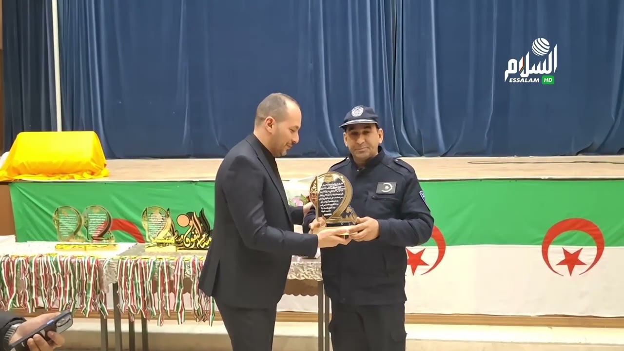 البليدة أولمبيك أولاد يعيش يكرم رياضييه المتفوقين دراسيا بالبليدة
