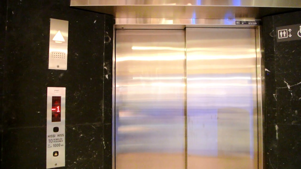 1988 KONE M-series traction elevator @ Stockmann department store, Helsinki, Finland
