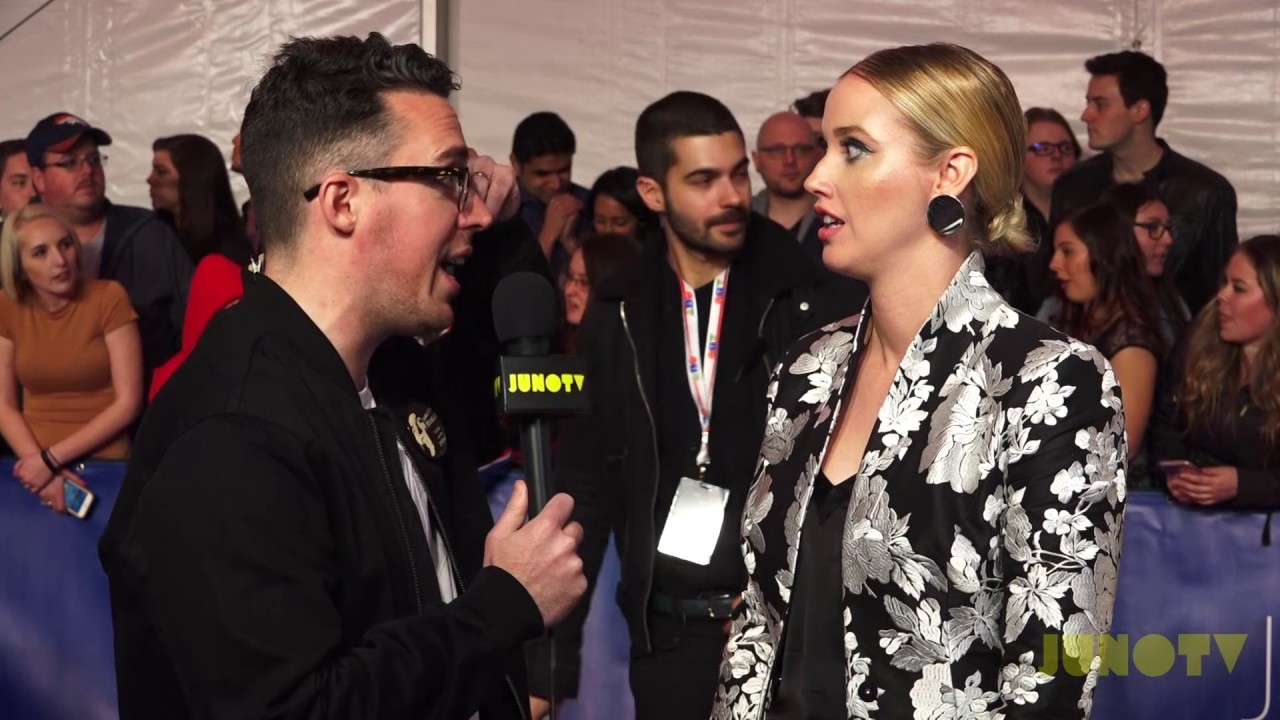Liz Trinnear on the 2017 JUNO Awards Red Carpet