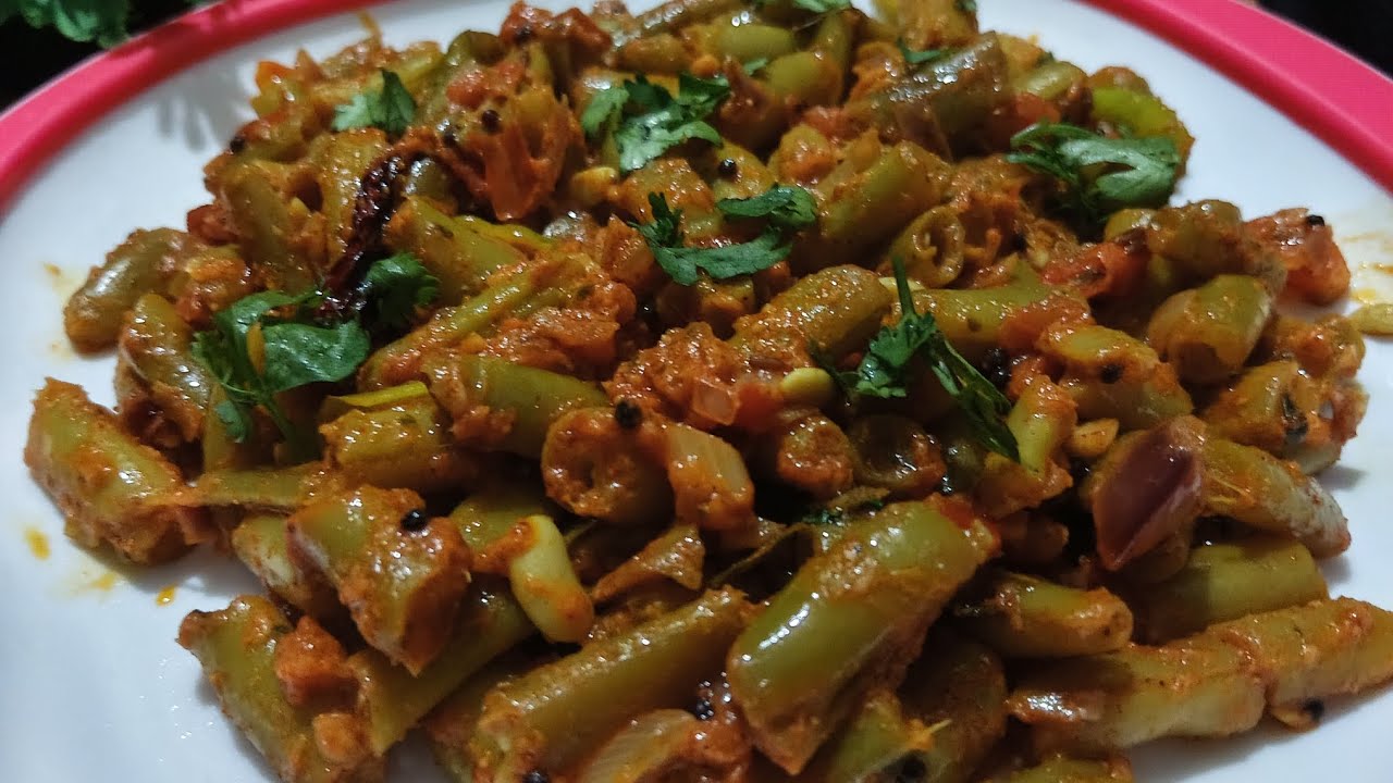 Creamy Beans Curry | Tasty & Easy Homemade Curry | Cook With Varshini