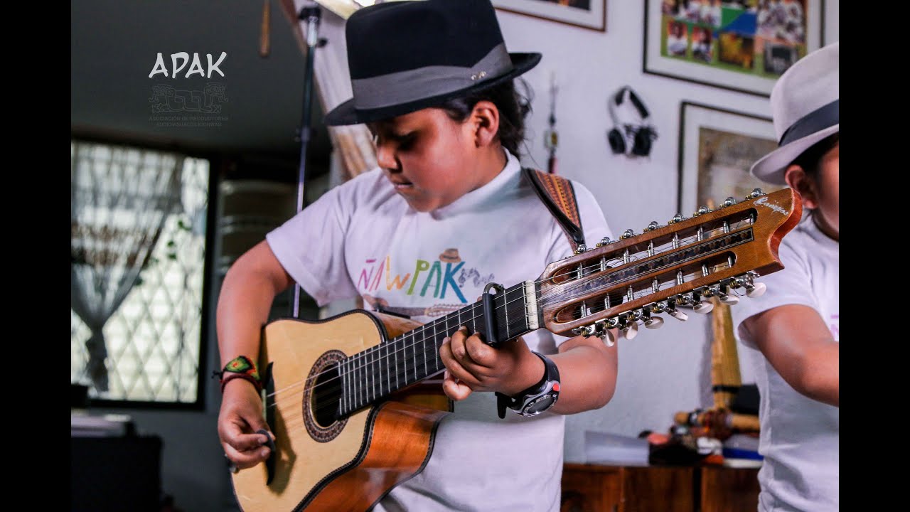 INTY RICUY (Ñawpak).